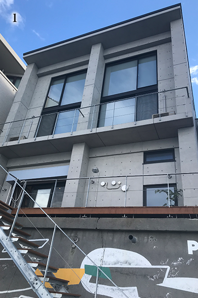 海岸沿いに建つ店舗・共同住宅　拡大画像